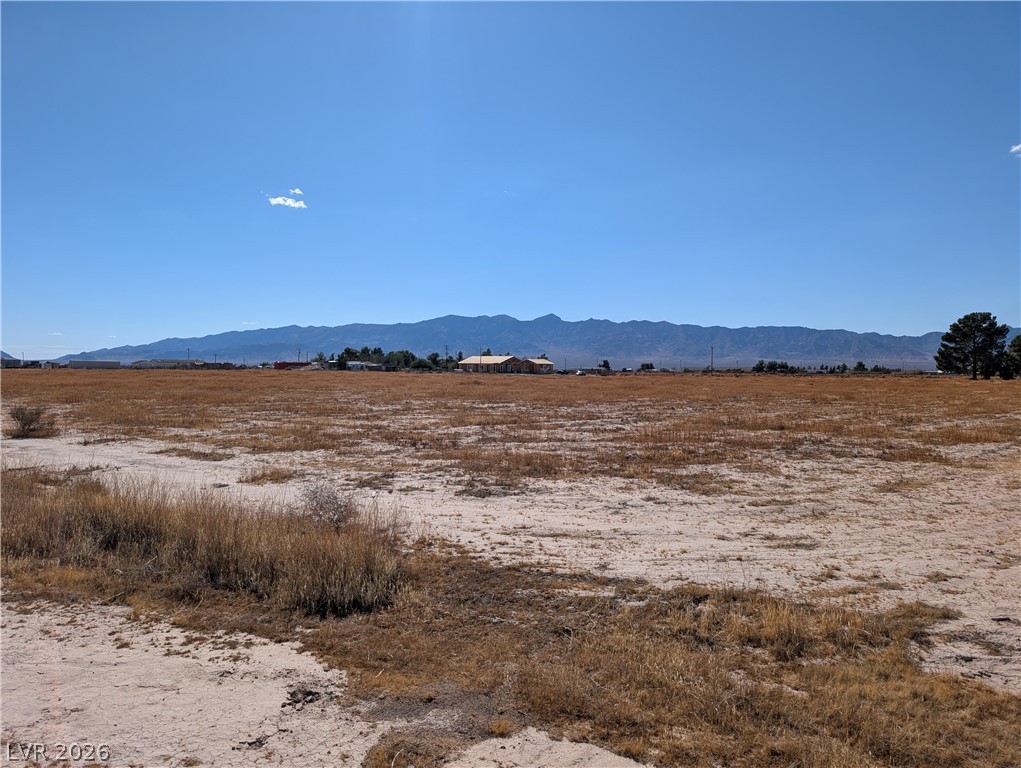 7801 Pioneer Lane Property Photo 8