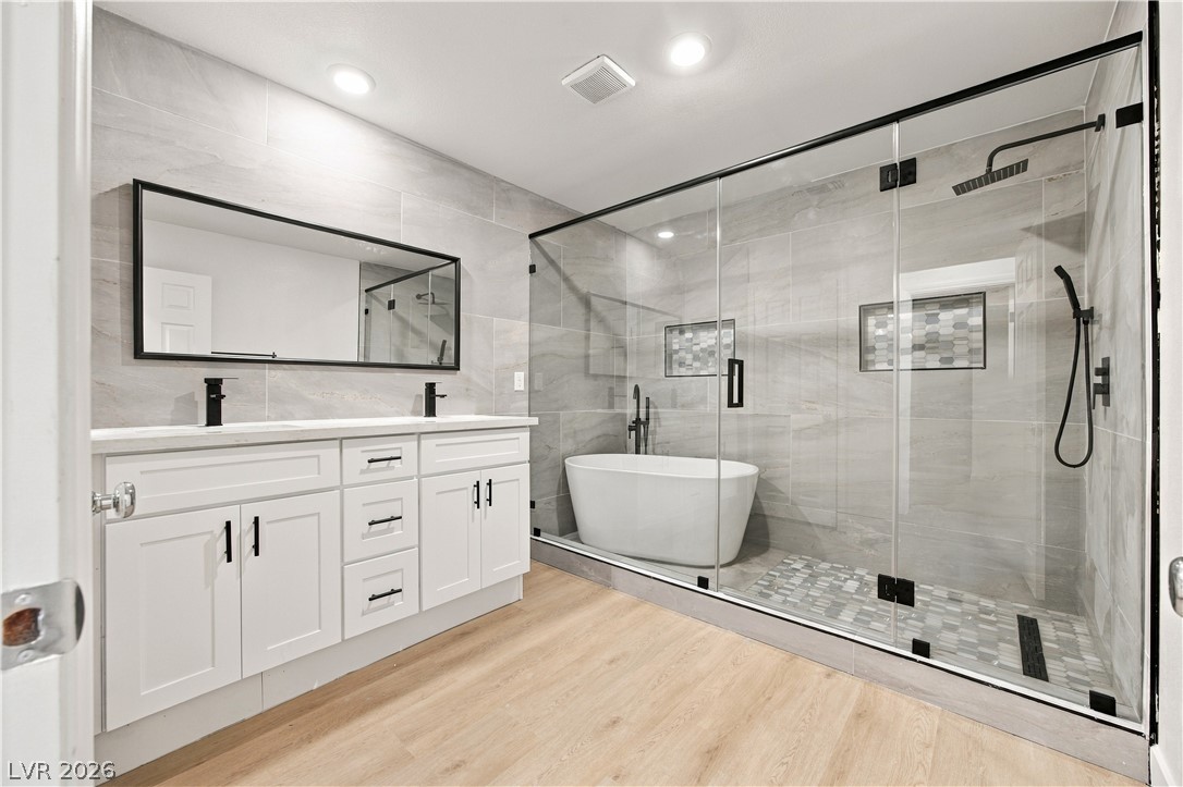 5987 Coja Street Property Photo 14