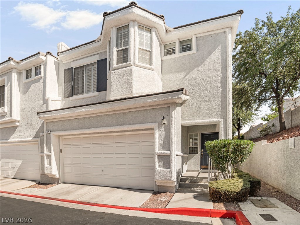 272 Fortifying Crest Court Property Photo 4