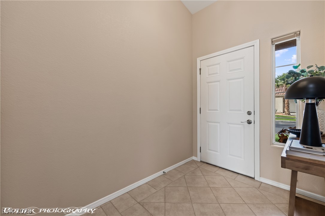 700 Aztec Circle 4a Property Photo 25