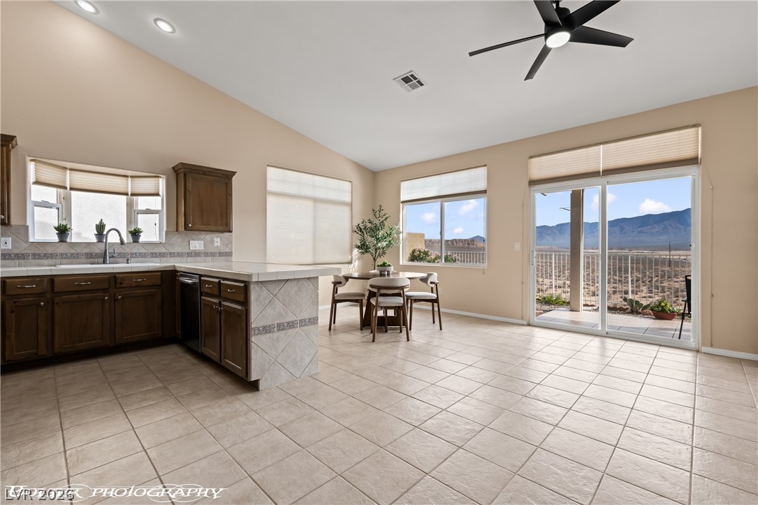 700 Aztec Circle 4a Property Photo 43