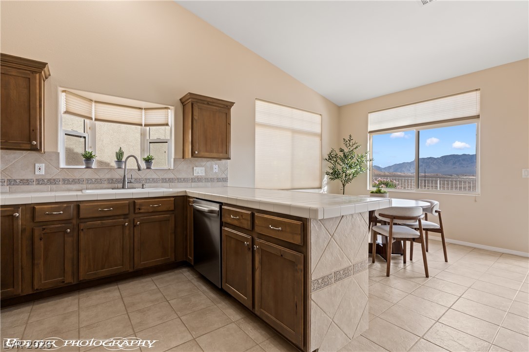 700 Aztec Circle 4a Property Photo 54