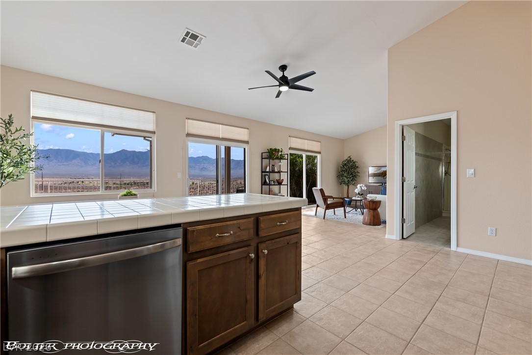 700 Aztec Circle 4a Property Photo 56