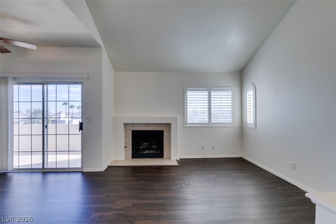 358 Seine Way 358 Property Photo 5
