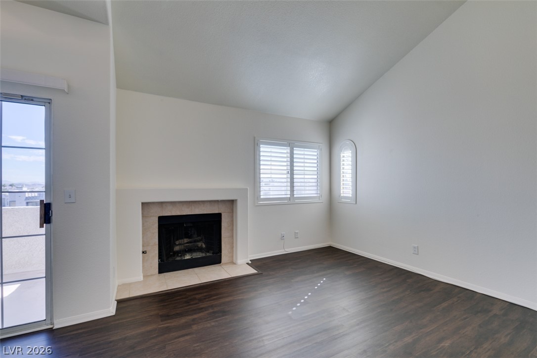 358 Seine Way 358 Property Photo 6