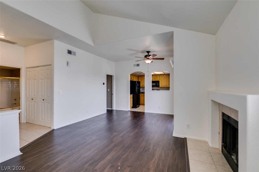 358 Seine Way 358 Property Photo 12