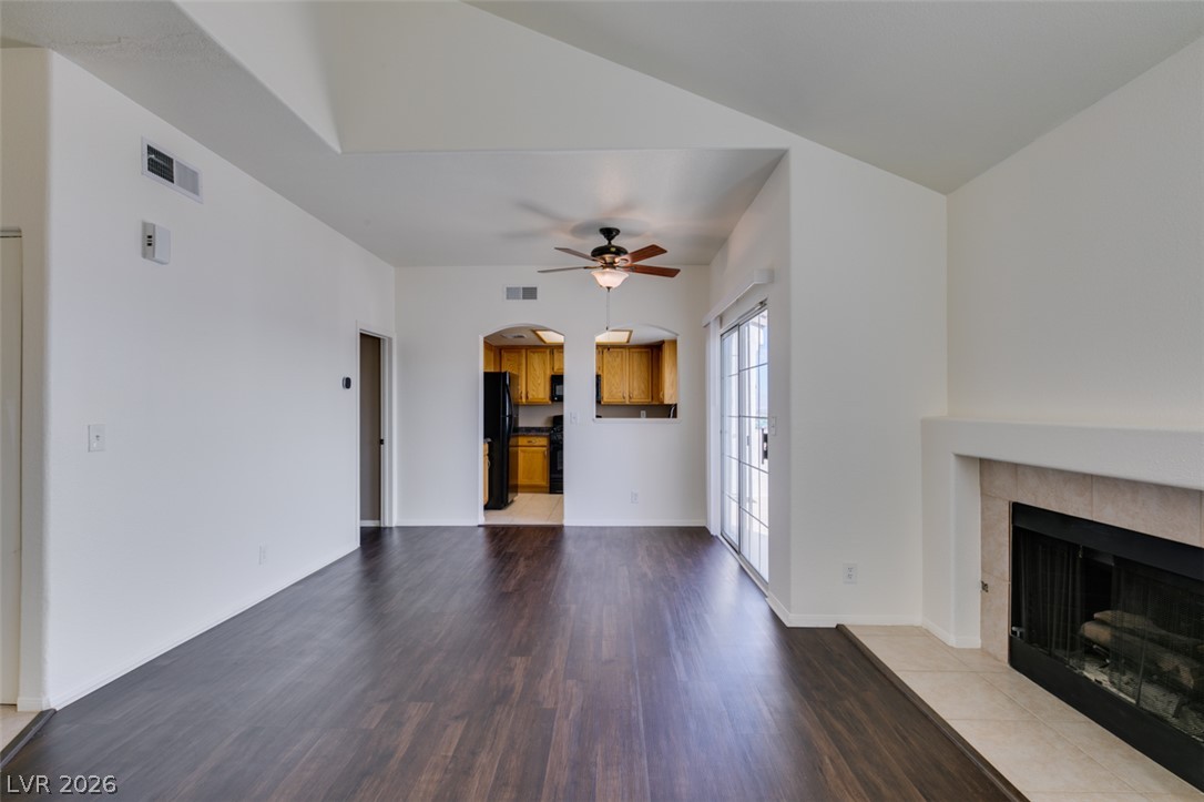 358 Seine Way 358 Property Photo 13