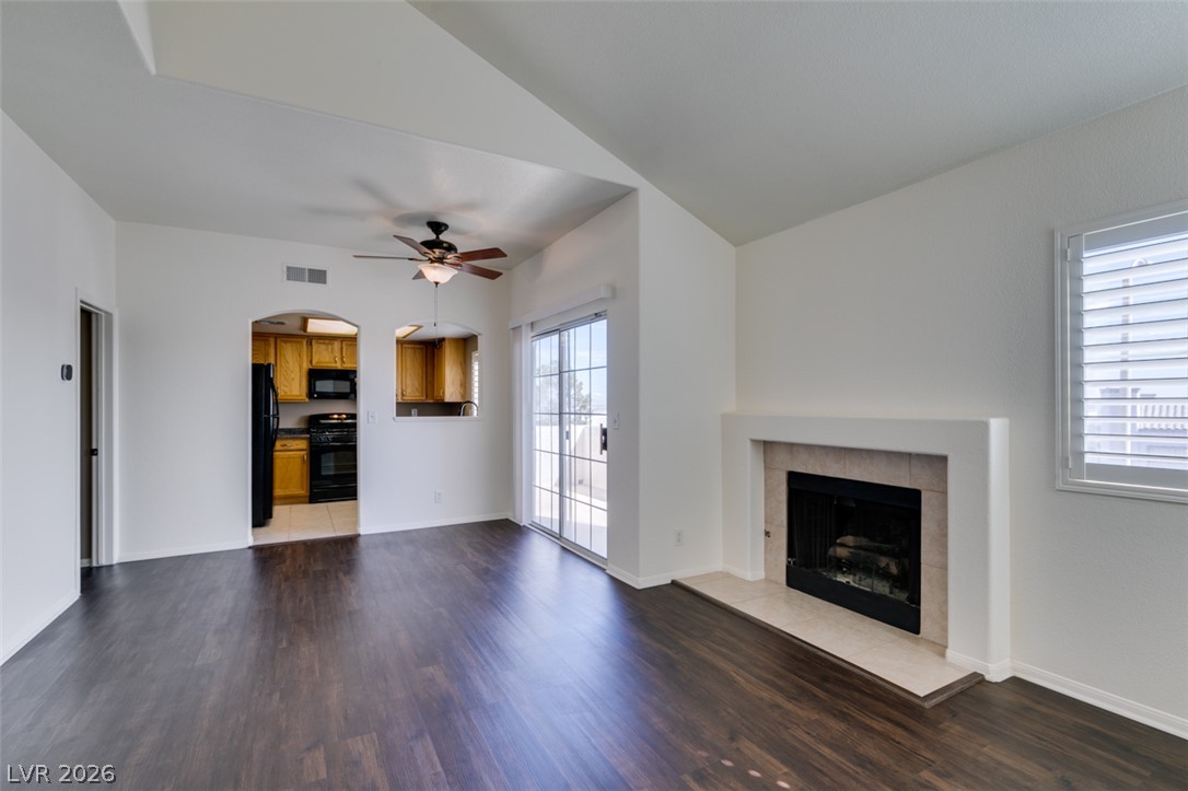 358 Seine Way 358 Property Photo 14