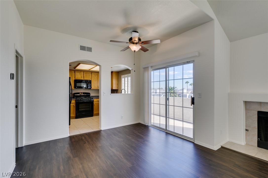 358 Seine Way 358 Property Photo 17