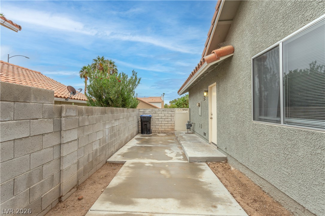 1316 Grey Hunter Drive Property Photo 30