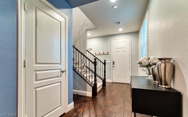 11216 Hedgemont Avenue Property Photo 4