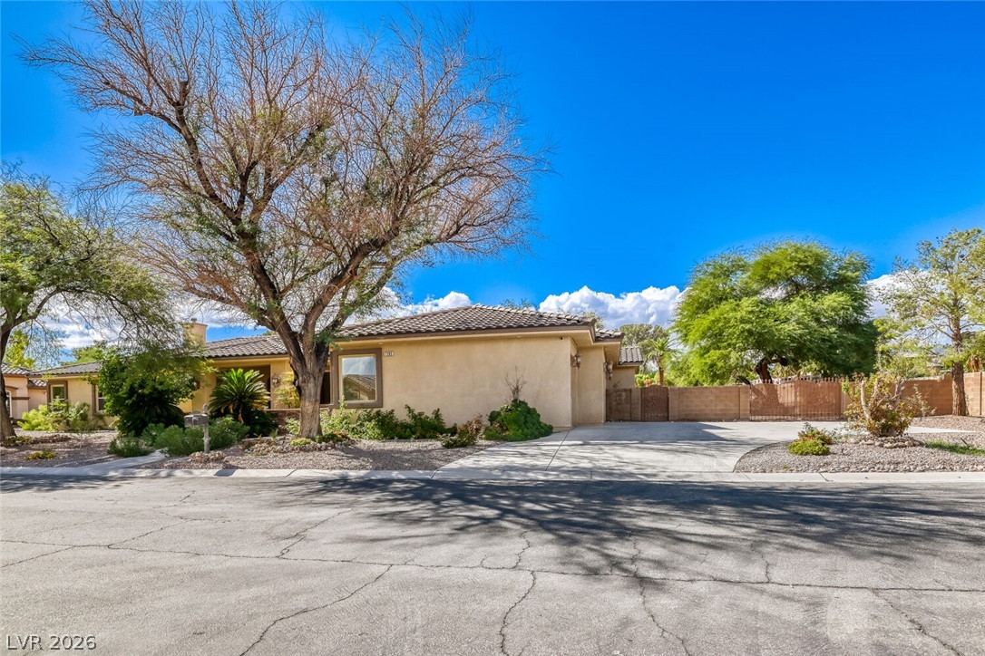 7285 Tara Avenue Property Photo 3
