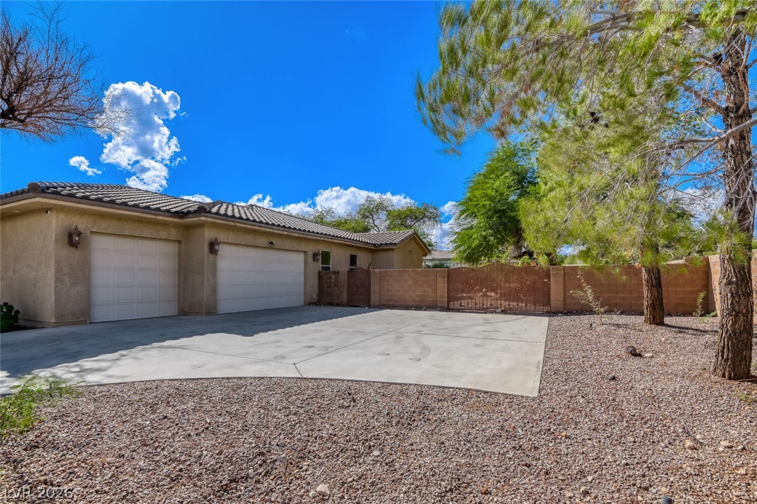 7285 Tara Avenue Property Photo 4