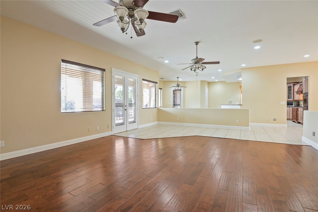 7285 Tara Avenue Property Photo 10