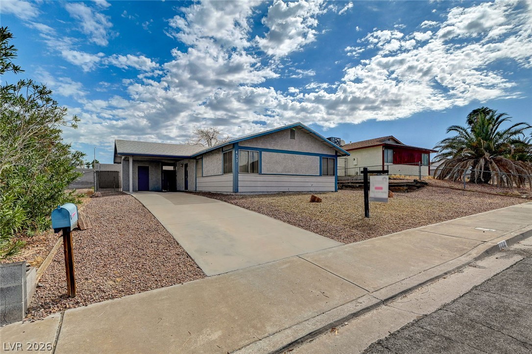 433 Bottle Brush Way Property Photo 1