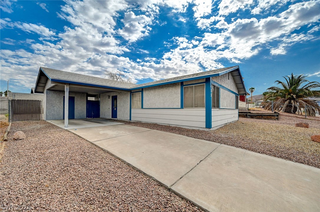 433 Bottle Brush Way Property Photo 3