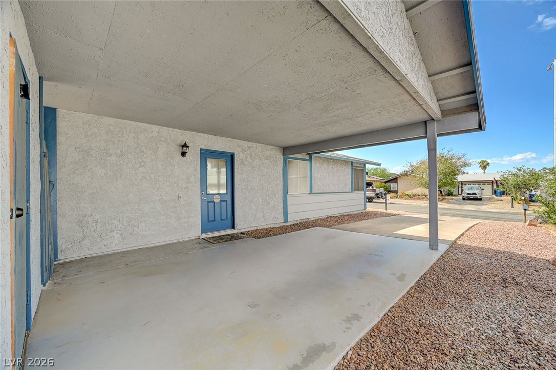 433 Bottle Brush Way Property Photo 4