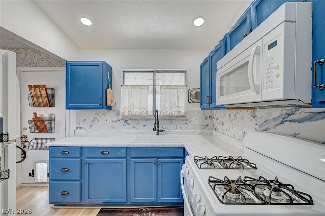 433 Bottle Brush Way Property Photo 15
