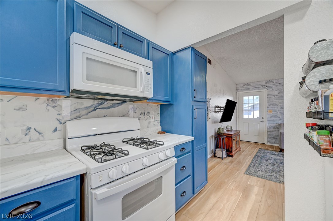 433 Bottle Brush Way Property Photo 17