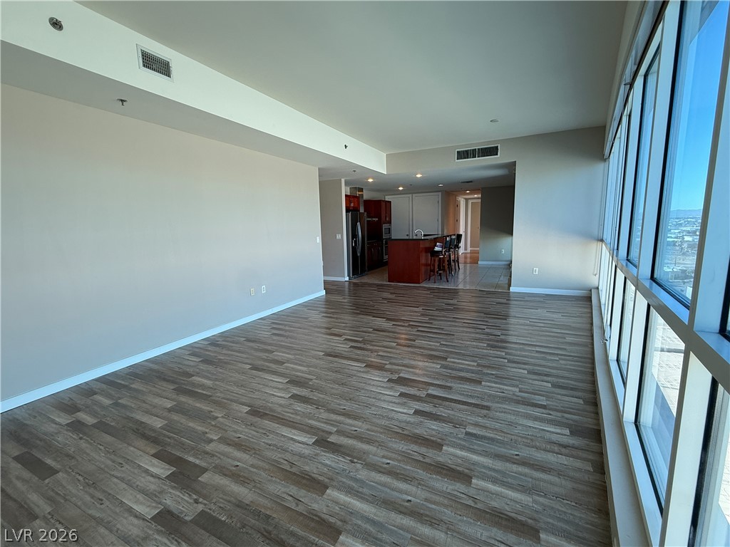 4575 Dean Martin Drive 2008 Property Photo 6