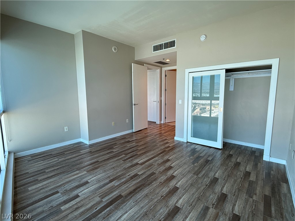 4575 Dean Martin Drive 2008 Property Photo 12