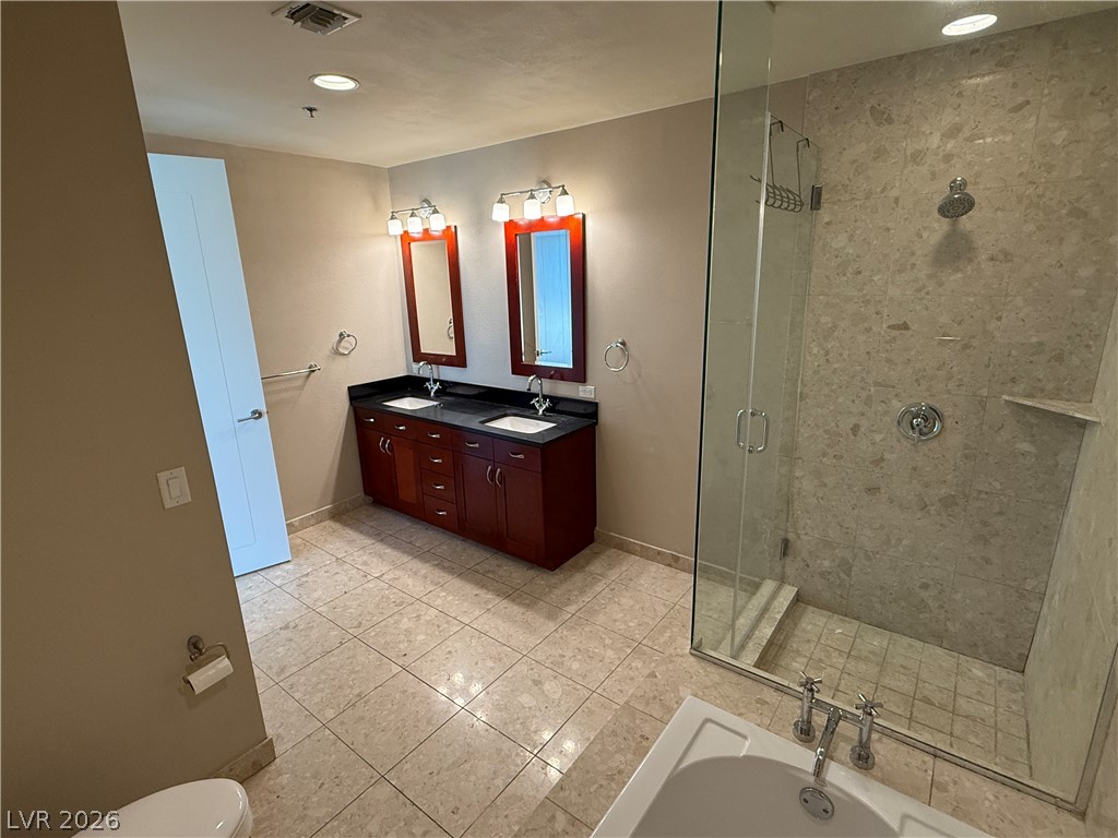 4575 Dean Martin Drive 2008 Property Photo 14