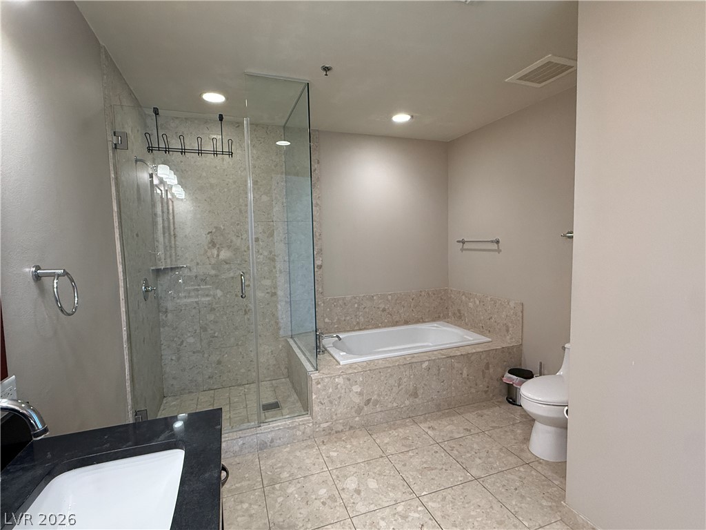 4575 Dean Martin Drive 2008 Property Photo 16