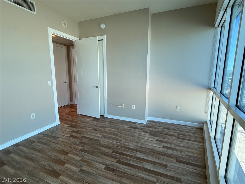 4575 Dean Martin Drive 2008 Property Photo 17