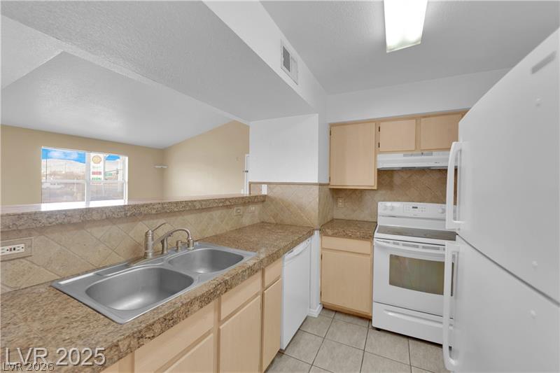 8101 West Flamingo Road 2030 Property Photo 25