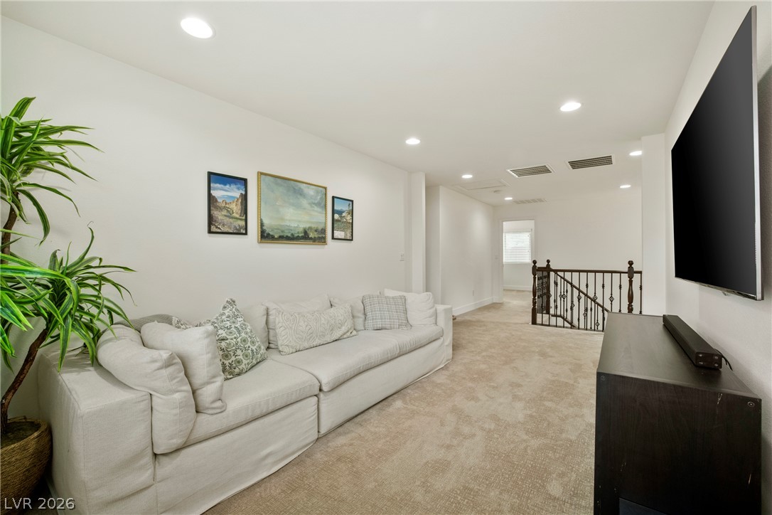 5707 Mesa Mountain Drive Property Photo 14