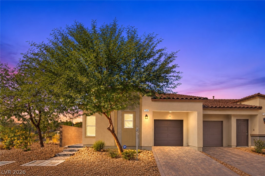 7513 Garnet Moon Street Property Photo 1