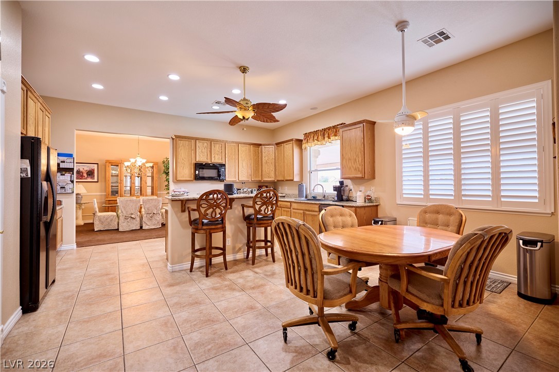 2526 Vintage Rose Avenue Property Photo 7