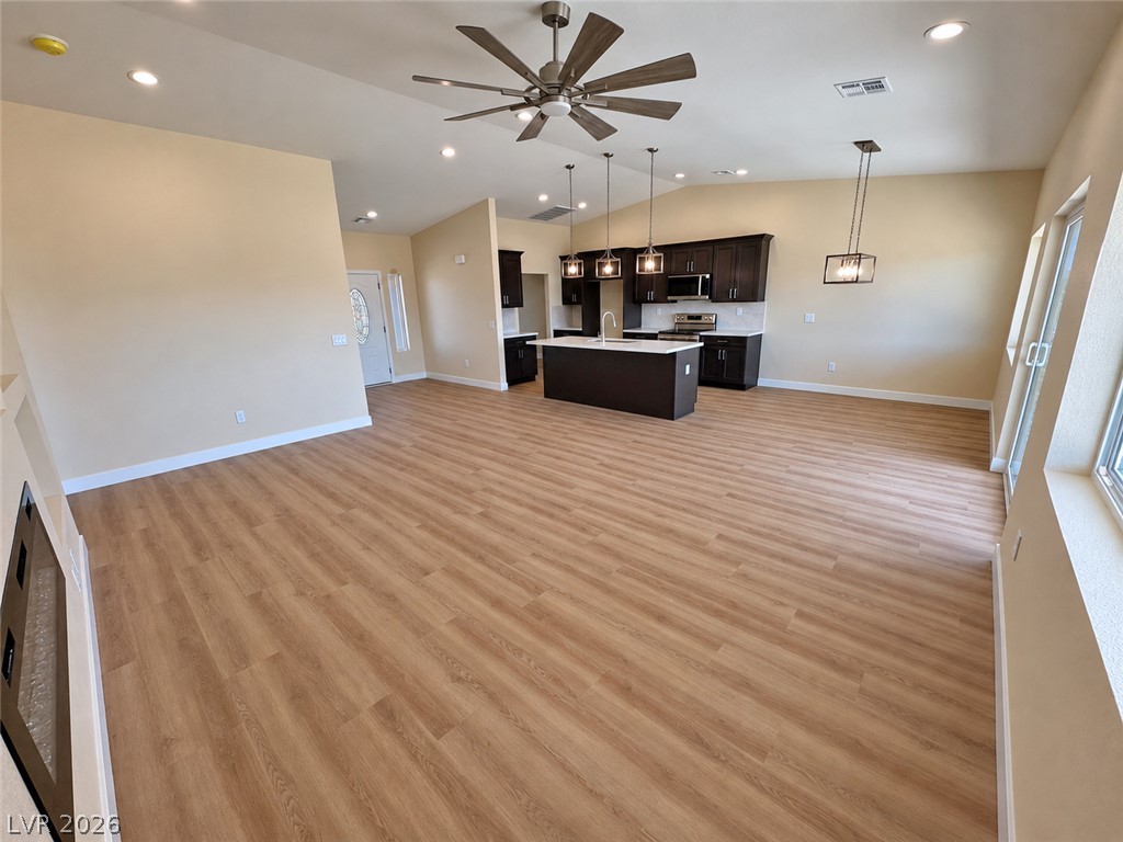 2641 West Carnation Way Property Photo 8