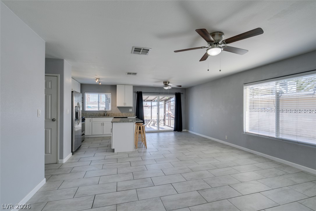 4030 Vegas Valley Drive Property Photo 3