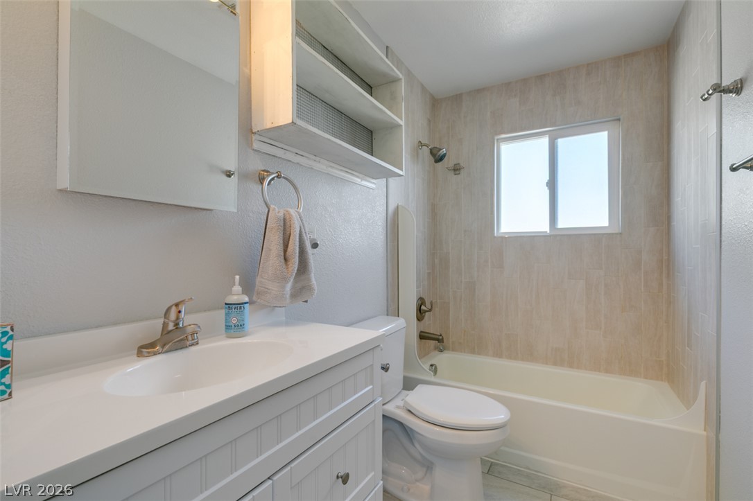 4030 Vegas Valley Drive Property Photo 29