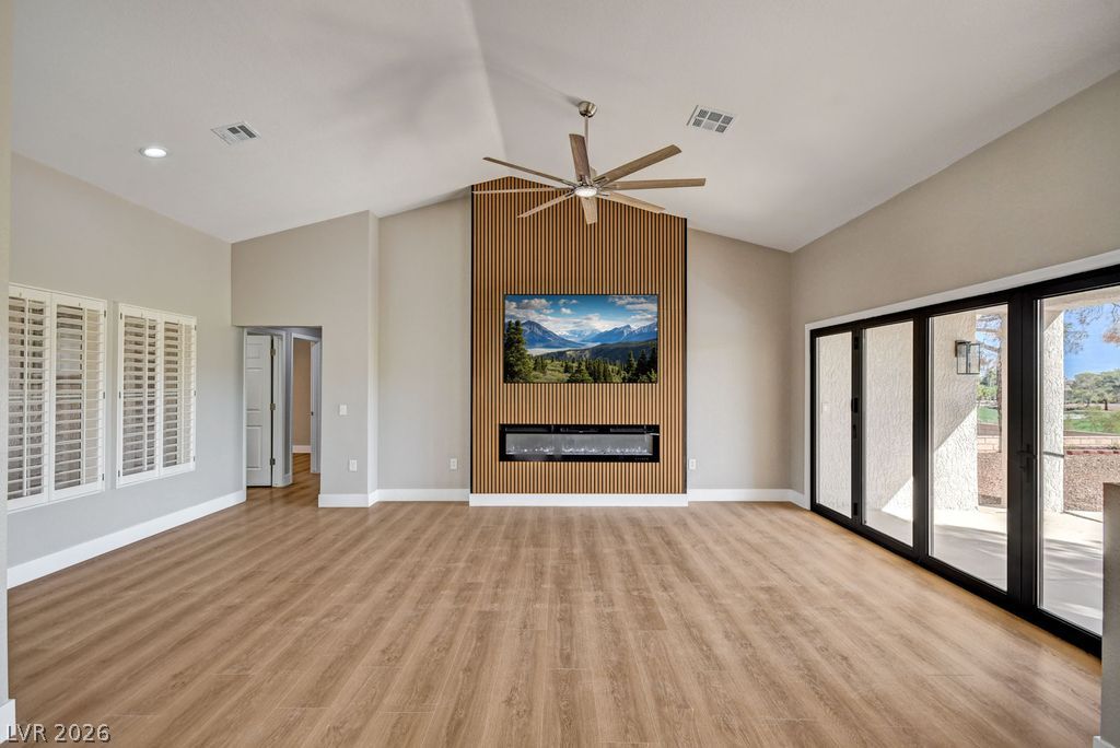 9437 Eagle Valley Drive Property Photo 6