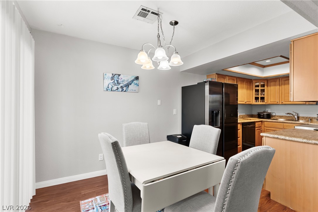 735 Apple Tree Court Property Photo 10