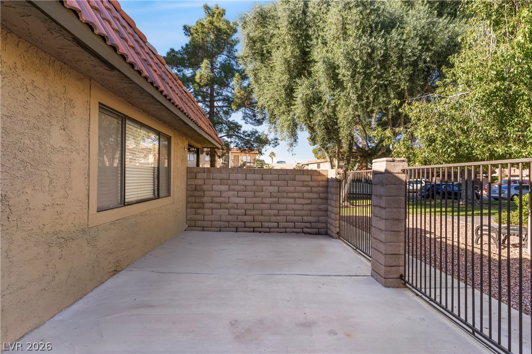 735 Apple Tree Court Property Photo 31