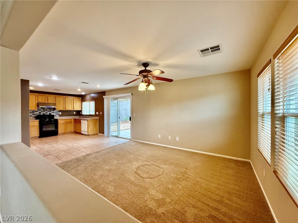 9539 Brewing Cloud Avenue Property Photo 5