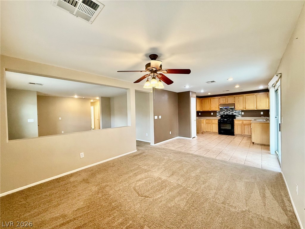 9539 Brewing Cloud Avenue Property Photo 6