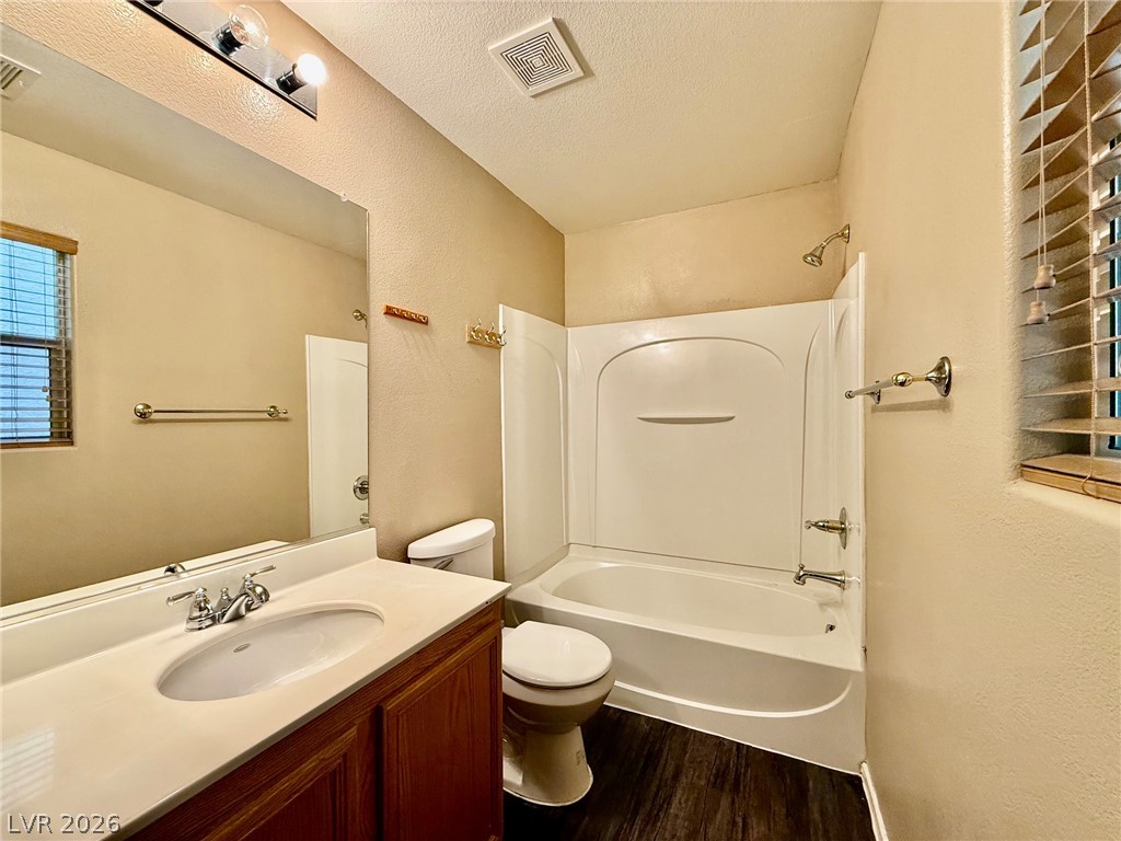 9539 Brewing Cloud Avenue Property Photo 9