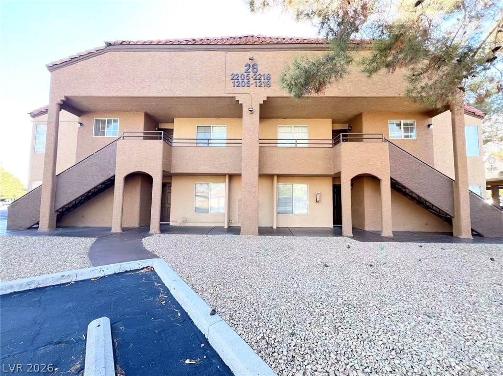 2200 South Fort Apache Road 2205 Property Photo 1