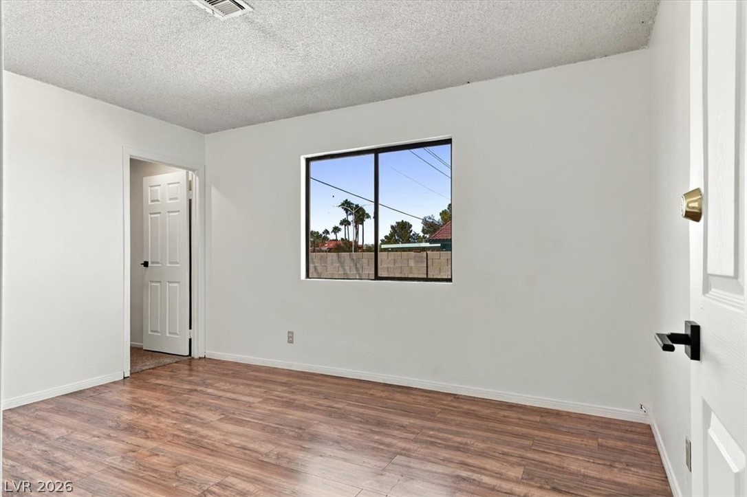 505 Sheffield Drive Property Photo 12