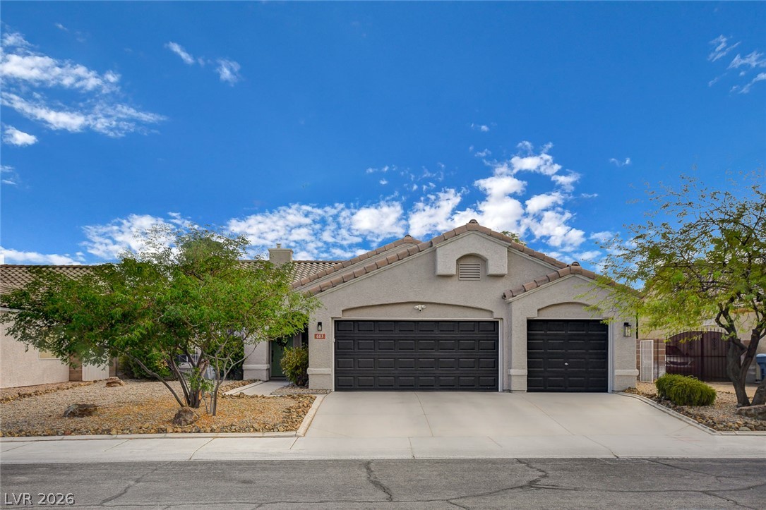 6113 Desert Haven Road Property Photo 1