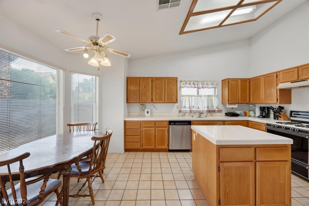 1552 Beech Grove Drive Property Photo 14