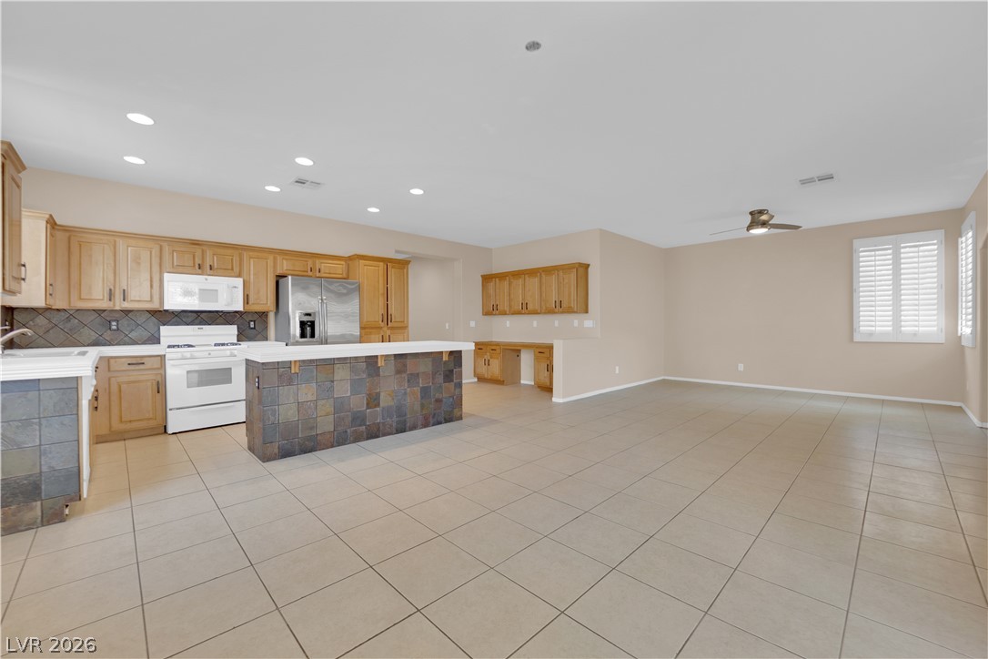 2429 Allegretto Avenue Property Photo 6