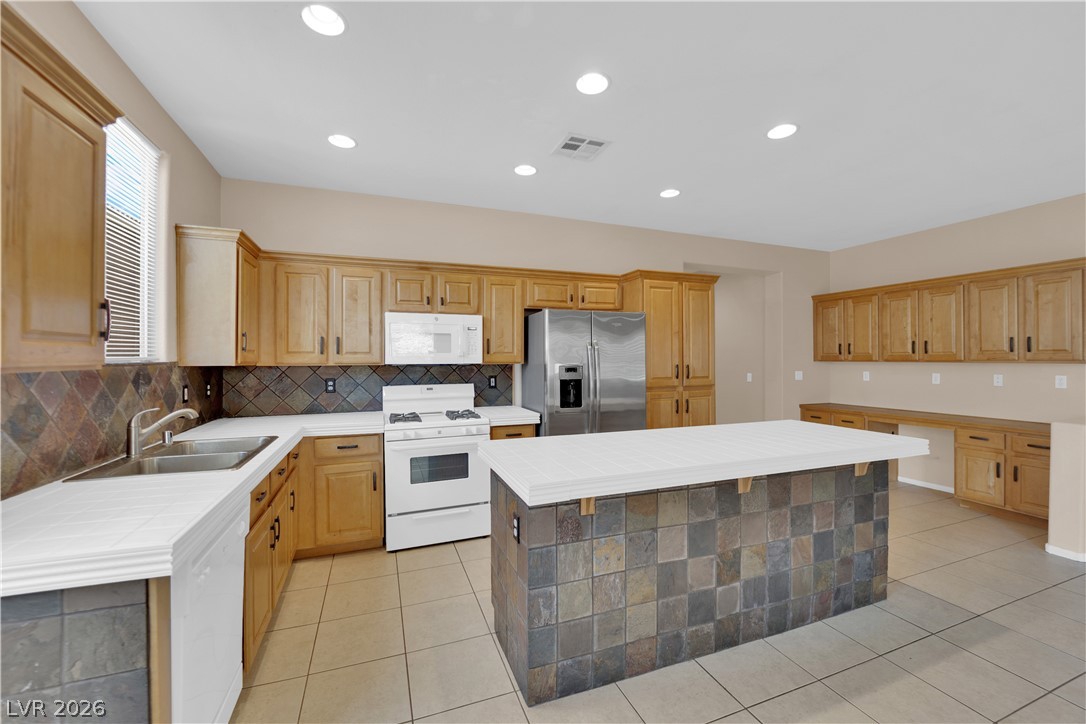 2429 Allegretto Avenue Property Photo 17