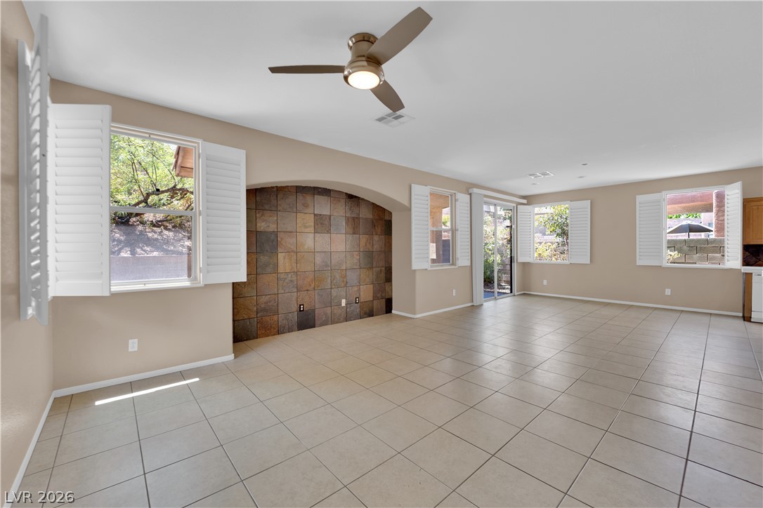 2429 Allegretto Avenue Property Photo 19