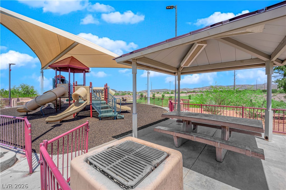 2429 Allegretto Avenue Property Photo 43