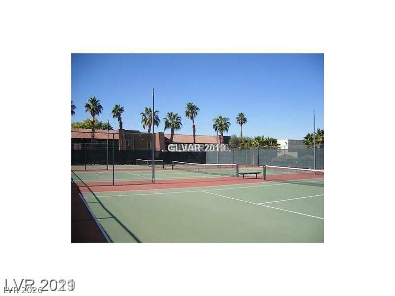 4941 River Glen Drive 7 Property Photo 17